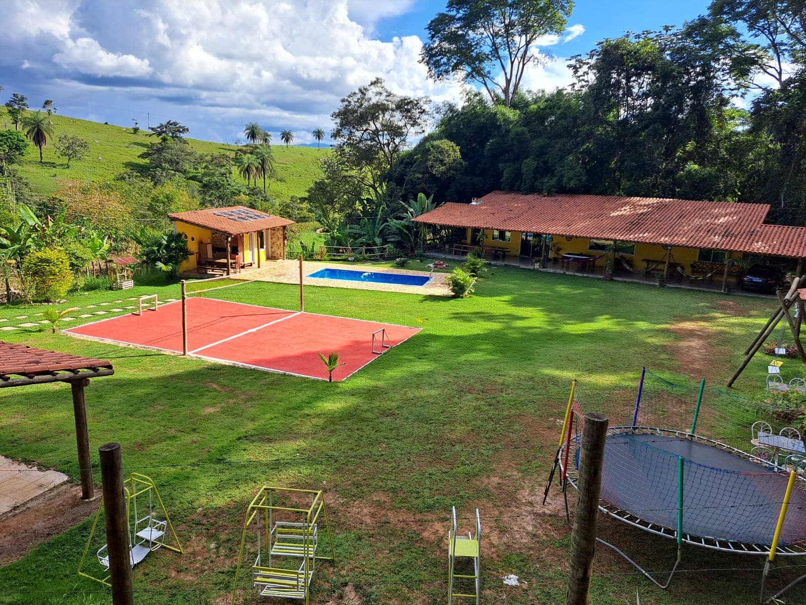 Sítio do Rodrigo em São Gonçalo do Rio Abaixo - MG — aluguel de sítio