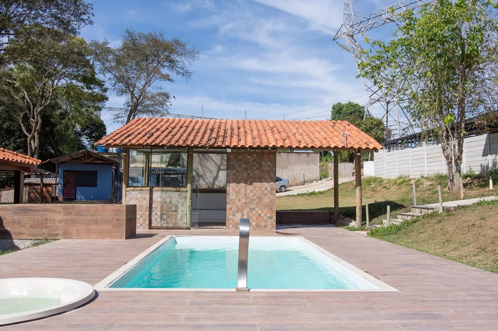 Sitio Nebai em Ribeirão das Neves - MG — aluguel de sítio
